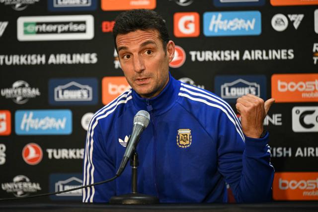 Argentina's head coach Lionel Scaloni speaks during a press conference at Kyle Field in College Station, Texas, on June 5, 2026, the day before a friendly match against Honduras. (Photo by RONALDO SCHEMIDT / AFP)