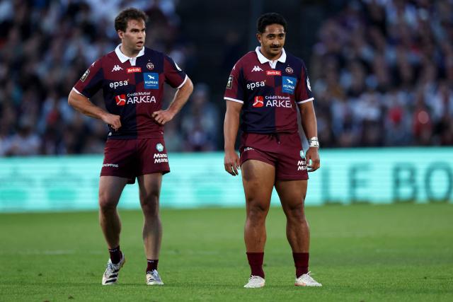 Bordeaux' French centre Damian Penaud (L) and Bordeaux' French centre Yoram Moefana look on during the French Top14 rugby union match between Union Bordeaux-Begles (UBB) and ASM Clermont Auvergne at the Chaban-Delmas Stadium in Bordeaux, south-western France on June 6, 2026. (Photo by ROMAIN PERROCHEAU / AFP)