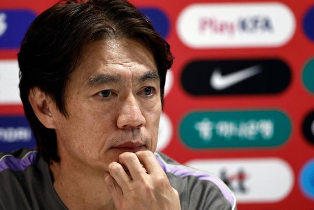 South Korea's coach Myung-Bo Hong looks on during a press conference before a training session at the Verde Valle training ground in Zapopan, Jalisco state, Mexico, on June 6, 2026, ahead of the FIFA 2026 World Cup football tournament. (Photo by Ulises Ruiz / AFP)