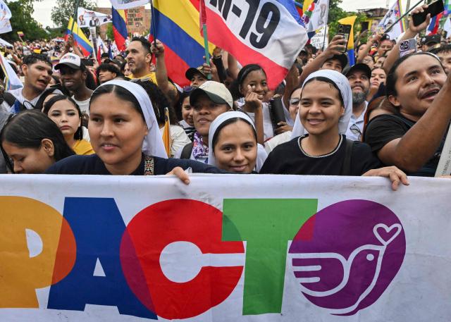 Supporters of Colombia's presidential candidate for the Pacto Historico party, Ivan Cepeda, attend a campaign rally in Cali, Colombia on June 6, 2026. Colombia will hold the runoff presidential election on June 21. (Photo by JOAQUIN SARMIENTO / AFP)