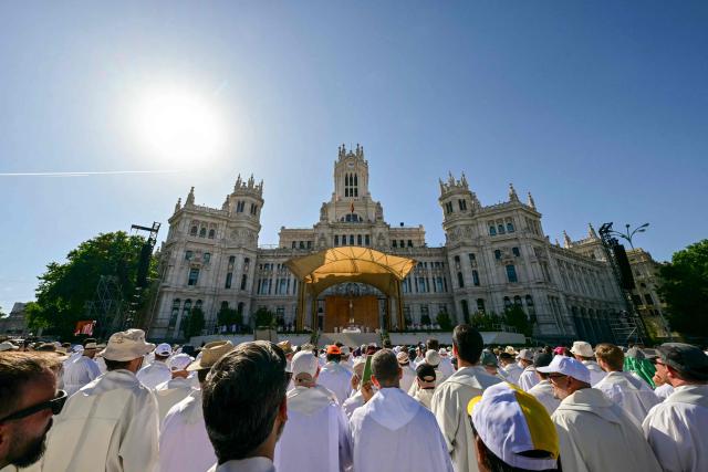 Pope Leo XIV leads the Holy Mass in the Plaza de Cibeles in Madrid on June 7, 2026. Pope Leo XIV is visiting Spain June 6-12 with stops in Madrid, Barcelona, and the Canary Islands, where he will meet with migrants and organisations dedicated to helping them. (Photo by Stefano RELLANDINI / AFP)