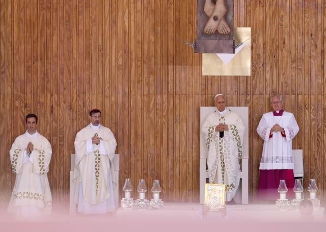 Pope Leo XIV leads the Holy Mass in the Plaza de Cibeles in Madrid on June 7, 2026. Pope Leo XIV is visiting Spain June 6-12 with stops in Madrid, Barcelona, and the Canary Islands, where he will meet with migrants and organisations dedicated to helping them. (Photo by Oscar DEL POZO / AFP)
