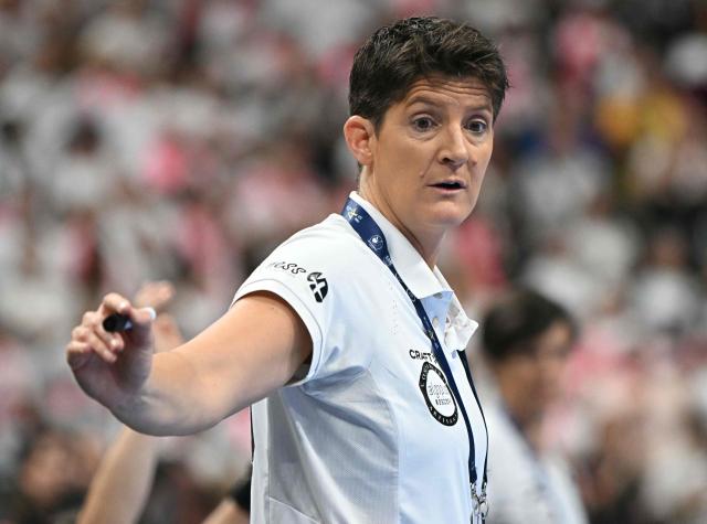 Brest Bretagne's French head coach Raphaelle Tervel reacts during the EHF Women's Handball Champions League third place match between Brest Bretagne Handball and CSM Bucuresti in Budapest on June 7, 2026. (Photo by Attila KISBENEDEK / AFP)