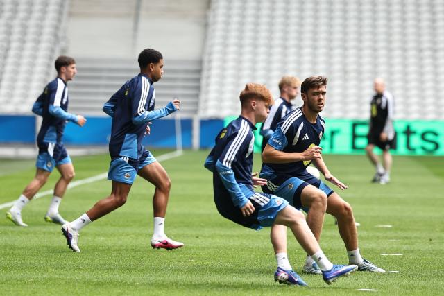 Northern Ireland's defender Ruairi McConville (R) takes part in a training session on the eve of the friendly football match between France and Northern Ireland ahead of the 2026 FIFA World Cup football tournament, at Stade Pierre-Mauroy in Villeneuve-d'Ascq, northern France, on June 7, 2026. (Photo by SIMON WOHLFAHRT / AFP)