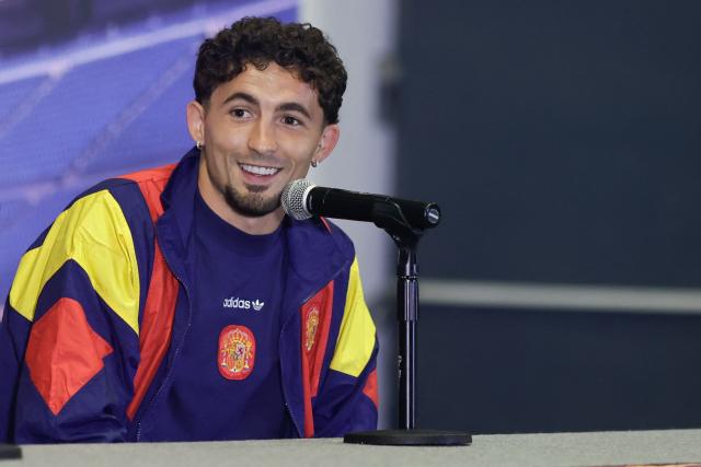 Spain's midfielder Yeremy Pino speaks during a press conference at the Cuauhtemoc stadium in Puebla, Mexico, on June 7, 2026, ahead of the friendly match against Peru as preparation for the FIFA 2026 World Cup. (Photo by Jose CASTANARES / AFP)