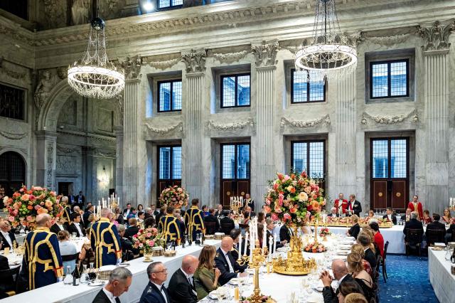 King Willem-Alexander of the Netherlands and German President Frank-Walter Steinmeier  deliver a speech during the state banquet at the Royal Palace in Amsterdam, on June 9, 2026 as part of a three days state visit of the German President to the Netherlands. (Photo by Ramon van Flymen / ANP / AFP) / Netherlands OUT