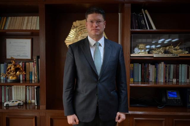 Secretary of Citizen Security of Mexico City, Pablo Vazquez, poses for a portrait during an interview with AFP in Mexico City on June 4, 2026. Mexican authorities say they are ready to guarantee security for the World Cup, which kicks off on June 11. The tournament takes place three and a half months after the death of a powerful drug lord in a military operation that triggered road blockades, vehicle burnings and forced shop closures in retaliation, raising alarm bells. The country is now expecting more than five million visitors for football's biggest tournament. “The city has extensive experience in organising this type of event and handling crowds. There is confidence,” Mexico City police chief Pablo Vazquez told AFP. (Photo by Alfredo ESTRELLA / AFP)