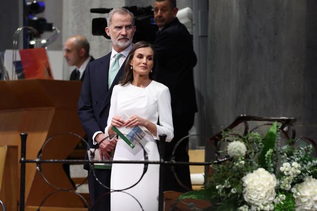 Spain's Felipe VI (L) and Queen Letizia arrive to attend a Holy Mass to be led by Pope Leo XIV in the Basilica of the Sagrada Familia and the inauguration of the Jesus Christ tower in Barcelona, on June 10, 2026. Pope Leo XIV is visiting Spain June 6-12 with stops in Madrid, Barcelona, and the Canary Islands, where he will meet with migrants and organisations dedicated to helping them. (Photo by Josep LAGO / AFP)