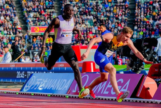 USA's Cooper Lutkenhaus wins ahead of Kenya's Emmanuel Wanyonyi in the Men's 800 m run event of the Olso Diamond League athletics meeting in Oslo, Norway, on June 10, 2026. (Photo by Heiko Junge / NTB / AFP) / Norway OUT