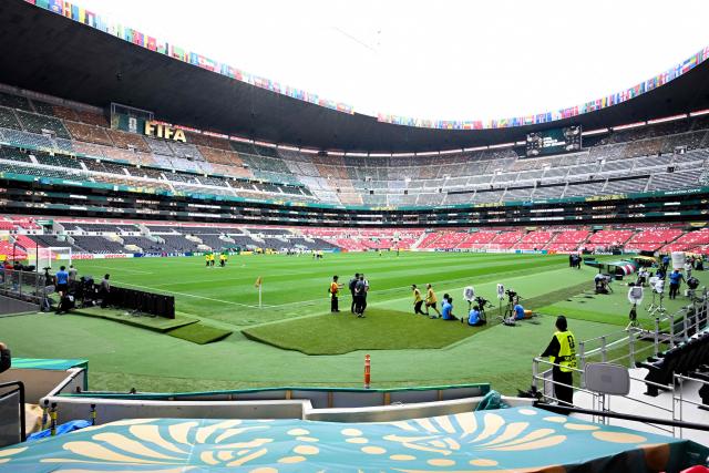 South Africa's players take part in a pitch recognition at the Mexico City Stadium in Mexico City on June 10, 2026, on the eve of the 2026 World Cup football match between Mexico and South Africa. (Photo by Alfredo ESTRELLA / AFP)
