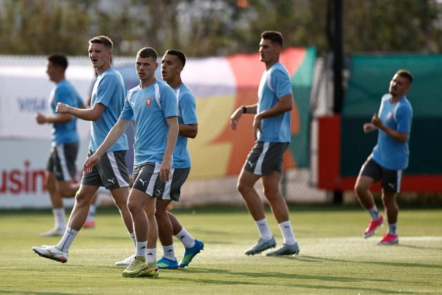 Czech Republic's defender David Doudera (2nd-K) and teammates take part in a training session at Sports Arena in Zapopan, Mexico on June 10, 2026, on the eve of the 2026 World Cup football match between South Korea and the Czech Republic. (Photo by Ulises RUIZ / AFP)