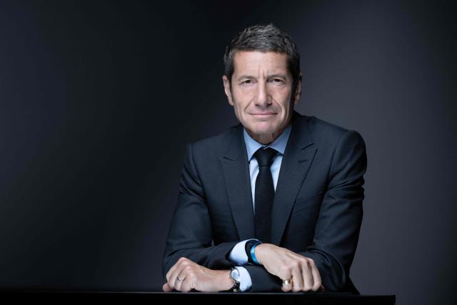 Mayor of Cannes, President of the "France's Mayors' association" (AMF) and candidate for the 2027 presidential election David Lisnard poses during a photo session in Paris on June 10, 2026. (Photo by Joël SAGET / AFP)