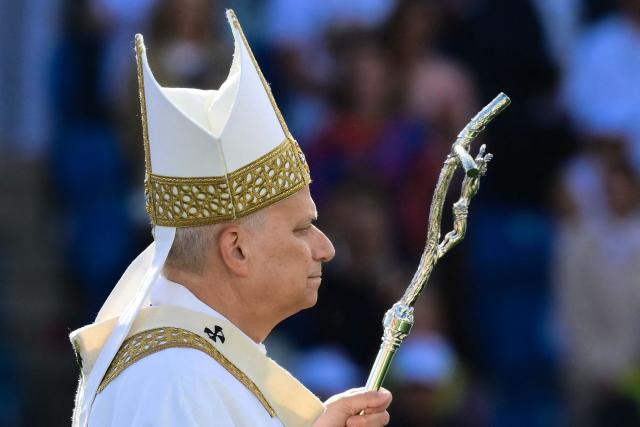 Pope Leo XIV arrives to lead a Holy mass at the Gran Canaria Stadium in Las Palmas on the Canary Island of Gran Canaria, a place accustomed to the arrival of migrants, on June 11, 2026. Pope Leo XIV is visiting Spain June 6-12 with stops in Madrid, Barcelona, and the Canary Islands, where he will meet with migrants and organisations dedicated to helping them. (Photo by Stefano RELLANDINI / AFP) / ALTERNATIVE CROP