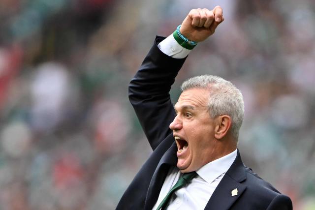 Mexico's head coach Javier Aguirre gestures during the 2026 World Cup Group A football match between Mexico and South Africa at the Mexico City Stadium in Mexico City on June 11, 2026. (Photo by CARL DE SOUZA / AFP)