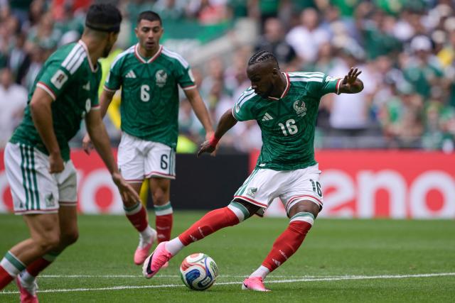 Mexico's forward #16 Julian Quinones kicks the ball during the 2026 World Cup Group A football match between Mexico and South Africa at the Mexico City Stadium in Mexico City on June 11, 2026. (Photo by Alfredo ESTRELLA / AFP)