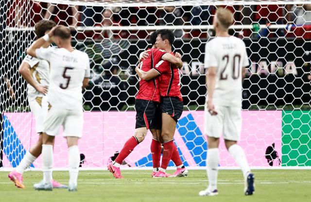 South Korea's players celebrate after winning the 2026 World Cup Group A football match between South Korea and the Czech Republic at the Guadalajara Stadium in Zapopan on June 11, 2026. (Photo by Ulises RUIZ / AFP)