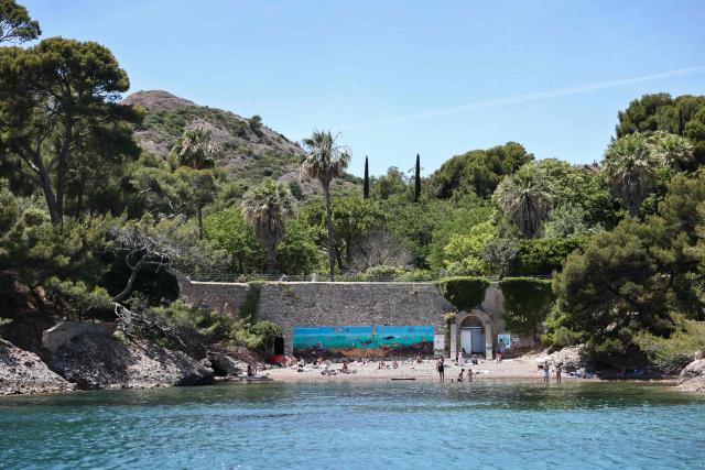 Beachgoers enjoy the beach at Calanque du Grand Mugel in La Ciotat, southeastern France, on June 11, 2026. (Photo by Thibaud MORITZ / AFP)
