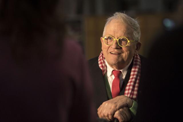 (FILES) British artist David Hockney gestures during a preview of The Queen's Window, a new stained glass window designed by Hockney and created by Barley Studio York, at Westminster Abbey in central London on September 26, 2018. British artist David Hockney has died aged 88, it was announced on June 12, 2026. British artist David Hockney's paintings captured the world in brilliant colour, from carefree 1960s California to the bucolic landscapes of his native Yorkshire. (Photo by Victoria Jones / POOL / AFP)