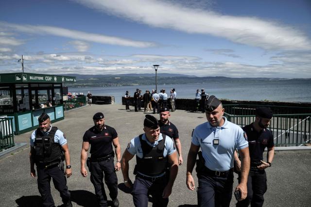 Members of the French Gendarmerie and Italian Carabinieri patrol together in the streets of Yvoire, on June 12, 2026 during a new Franco-Italian Operational Unit (UOFI) prior to the G7 Summit in Evian. (Photo by Jeff PACHOUD / AFP)