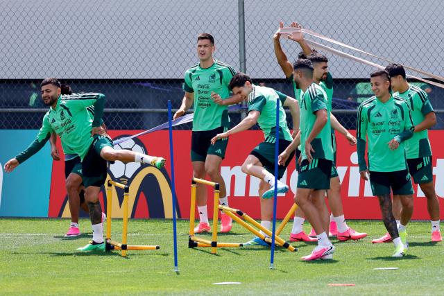 Mexico's players take part in a training session for the FIFA 2026 World Cup at Centro de Alto Rendimiento (CAR) in Mexico City on June 12, 2026. (Photo by Rodrigo Oropeza / AFP)
