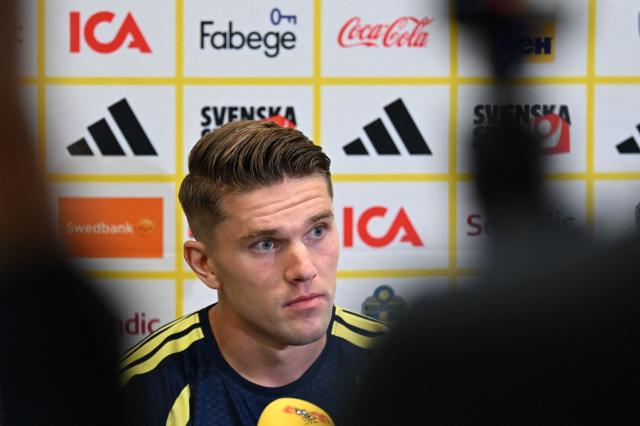 Sweden's forward #17 Viktor Gyokeres gives a press conference during the 2026 World Cup football tournament at FC Dallas Stadium in Dallas on June 12, 2026. (Photo by Paul ELLIS / AFP)