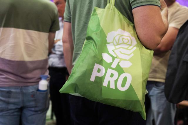 This photograph shows a party totebag during the Founding Congress of Progressive Netherlands (PRO), a merged party of GroenLinks and the PvdA, in the Brabanthallen in 's-Hertogenbosch on June 13, 2026. (Photo by Jeroen Jumelet / ANP / AFP) / Netherlands OUT