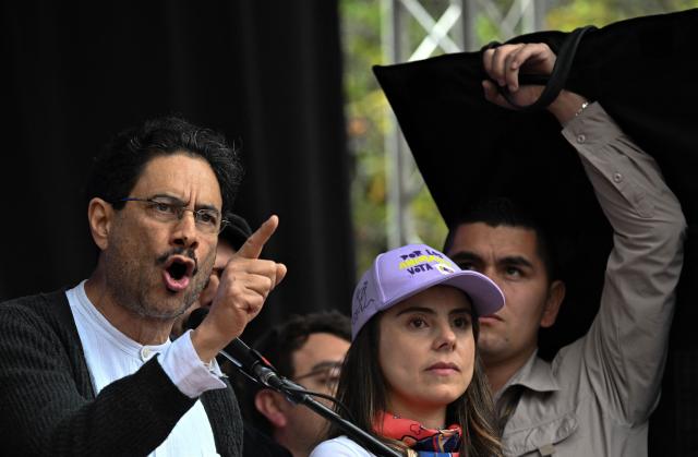Colombia's presidential candidate for the Pacto Historico party Ivan Cepeda speaks during his closing campaign rally in Bogota on June 13, 2026. Colombia will hold the runoff presidential election on June 21. (Photo by Juan BARRETO / AFP)