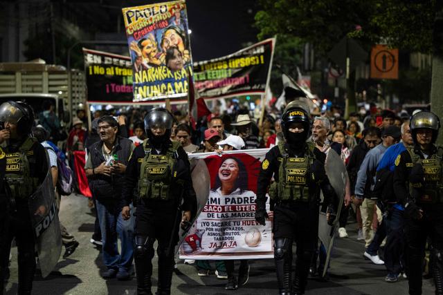 Supporters of Peru's presidential candidate for the Juntos por el Peru party, Roberto Sanchez, protest in Lima on June 13, 2026. Peru's leftist presidential candidate Roberto Sanchez proposed on June 12, 2026 a recount to his conservative rival Keiko Fujimori, as counting at a snail's pace has given her a slight advantage. (Photo by Ernesto BENAVIDES / AFP)