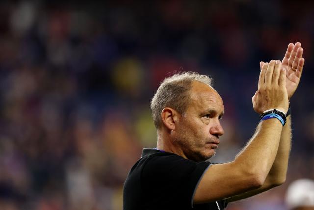 Haiti's French head coach Sebastien Migne acknowledges the crowd after losing the 2026 World Cup Group C football match between Haiti and Scotland at the Boston Stadium in Foxborough on June 13, 2026. (Photo by FRANCK FIFE / AFP)