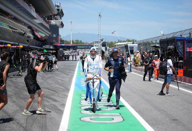 Williams' Spanish driver Carlos Sainz arrives prior the Catalonia Formula One Grand Prix at the Circuit de Catalunya in Montmelo, on the outskirts of Barcelona, on June 14, 2026. (Photo by Manaure QUINTERO / AFP)