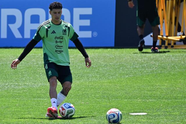 Mexico's defender #02 Jorge Sanchez takes part a training session at Centro de Alto Rendimiento (CAR) in Mexico City on June 14, 2026. (Photo by Alfredo ESTRELLA / AFP)