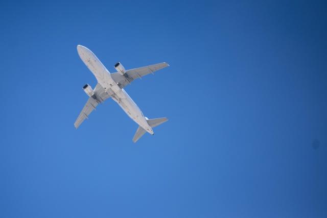The plane carrying the Iran's National football team flies over Los Angeles International Airport before landing on June 14, 2026, on the eve of the 2026 World Cup football match between Iran and New Zealand.  (Photo by ETIENNE LAURENT / AFP)