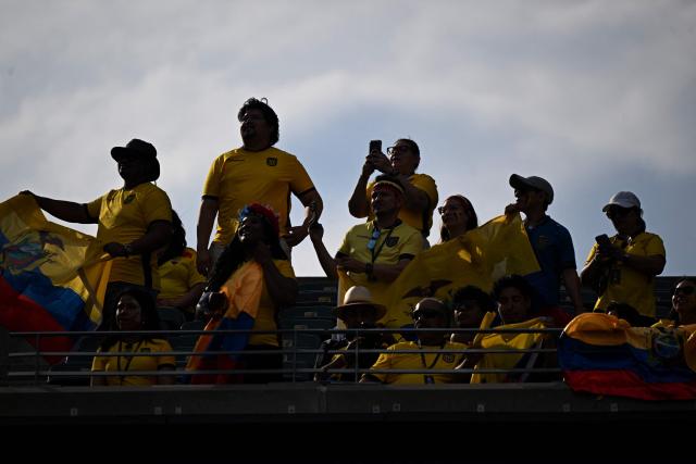 Ecuadorian fans await the start of the 2026 World Cup Group E football match between Ivory Coast and Ecuador at the Philadelphia Stadium in Philadelphia on June 14, 2026.  (Photo by MAURO PIMENTEL / AFP)