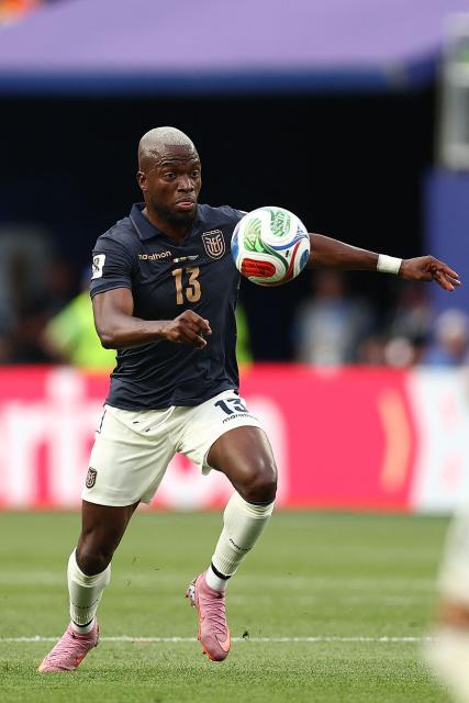 Ecuador's forward #13 Enner Valencia looks at the ball during the 2026 World Cup Group E football match between Ivory Coast and Ecuador at the Philadelphia Stadium in Philadelphia on June 14, 2026.  (Photo by CHARLY TRIBALLEAU / AFP)