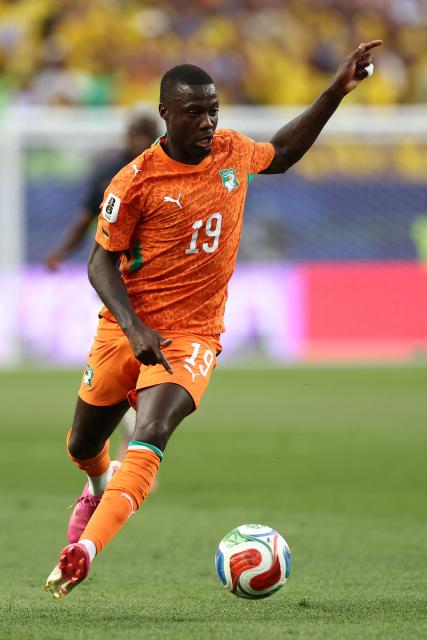 Ivory Coast's forward #19 Nicolas Pepe runs with the ball during the 2026 World Cup Group E football match between Ivory Coast and Ecuador at the Philadelphia Stadium in Philadelphia on June 14, 2026.  (Photo by CHARLY TRIBALLEAU / AFP)