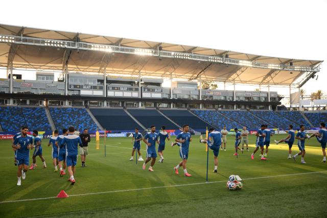 Iran's players take part in a training session at Carson Sports Park in Carson, California on June 14, 2026, on the eve of the 2026 World Cup football match between Iran and New Zealand.  (Photo by Patrick T. Fallon / AFP)