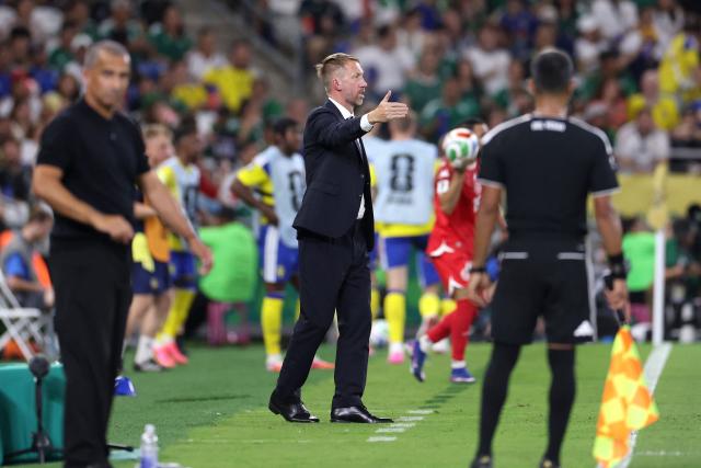 Sweden's English head coach Graham Potter gestures during the 2026 World Cup Group F football match between Sweden and Tunisia at the Monterrey Stadium in Guadalupe on June 14, 2026.  (Photo by Julio Cesar AGUILAR / AFP)