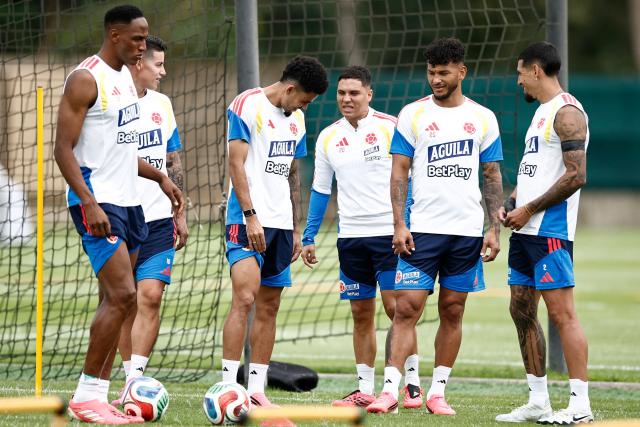 Colombia's players take part in a training session at Academia Atlas FC in Guadalajara, Mexico, on June 15, 2026, during the 2026 World Cup football tournament. (Photo by Ulises RUIZ / AFP)
