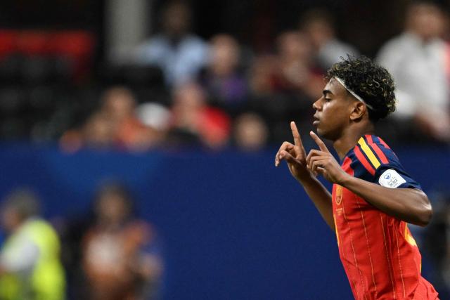 Spain's forward #19 Lamine Yamal comes on as a substitute during the 2026 World Cup Group H football match between Spain and Cape Verde at the Atlanta Stadium in Atlanta on June 15, 2026.  (Photo by Roberto SCHMIDT / AFP)