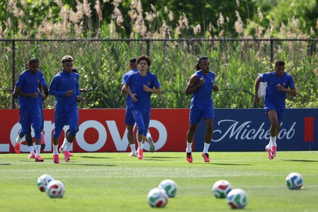 France's players take part in a training session at Melanie Lane Training Grounds in East Hannover, New Jersey on June 15, 2026, on the eve of the 2026 World Cup Group I football match between France and Senegal. (Photo by FRANCK FIFE / AFP)
