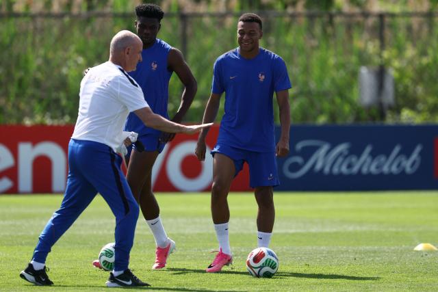 France's midfielder #08 Aurelien Tchouameni and France's forward #10 Kylian Mbappe take part in a training session at Melanie Lane Training Grounds in East Hannover, New Jersey on June 15, 2026, on the eve of the 2026 World Cup Group I football match between France and Senegal. (Photo by FRANCK FIFE / AFP)