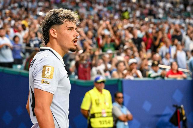 Uruguay's midfielder #20 Maximiliano Araujo gestures during the 2026 World Cup Group H football match between Saudi Arabia and Uruguay at the Miami Stadium in Miami Gardens on June 15, 2026.  (Photo by CHANDAN KHANNA / AFP)