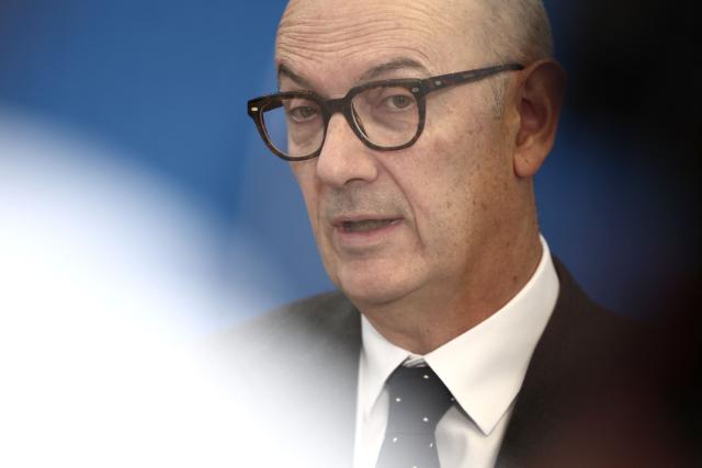 France's Economy, Finances and Industry Minister Roland Lescure reacts as she speaks to the press prior to a meeting with fuel dispensers at Bercy, France's Finance Ministry, in Paris on June 16, 2026. (Photo by Guillaume BAPTISTE / AFP)