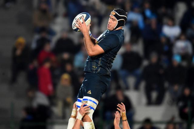 (FILES) Argentina's lock Matías Alemanno grabs the ball in a lineout during the rugby union Test match between Uruguay's Los Teros and Argentina's Los Pumas at the Domingo Burgueño stadium in Maldonado on July 20, 2024. Vannes have signed Argentina lock Matias Alemanno on a two-year deal, the newly-promoted French Top 14 club announced on June 16, 2026. Alemanno arrives from Gloucester after spending six years with the English side, the 34-year-old has made 99 appearances for the Pumas and has featured at three Rugby World Cups. (Photo by DANTE FERNANDEZ / AFP)