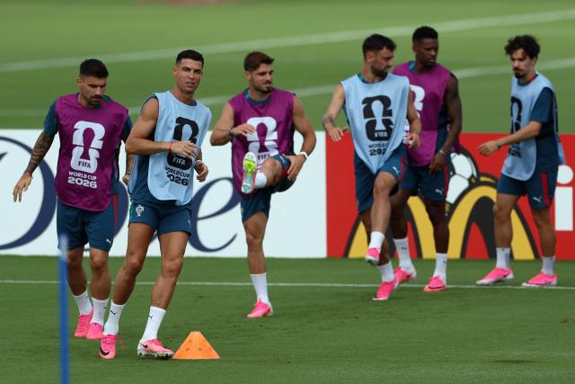 Portugal's forward #07 Cristiano Ronaldo (2ndL) takes part in a training session at Gardens North County District Park in Palm Beach Gardens, Florida on June 16, 2026, on the eve of the 2026 World Cup Group K football match between Portugal and Congo DR. (Photo by PATRICIA DE MELO MOREIRA / AFP)