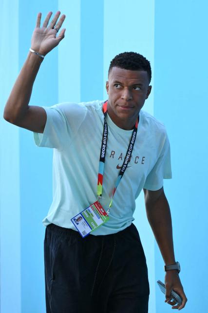 France's forward #10 Kylian Mbappe arrives ahead of the 2026 World Cup Group I football match between France and Senegal at the New York/New Jersey Stadium in East Rutherford on June 16, 2026. (Photo by Angela WEISS / AFP)