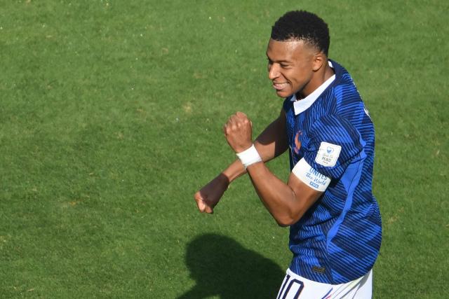 France's forward #10 Kylian Mbappe celebrates scoring his team's first goal during the 2026 World Cup Group I football match between France and Senegal at the New York/New Jersey Stadium in East Rutherford on June 16, 2026. (Photo by Angela WEISS / AFP)
