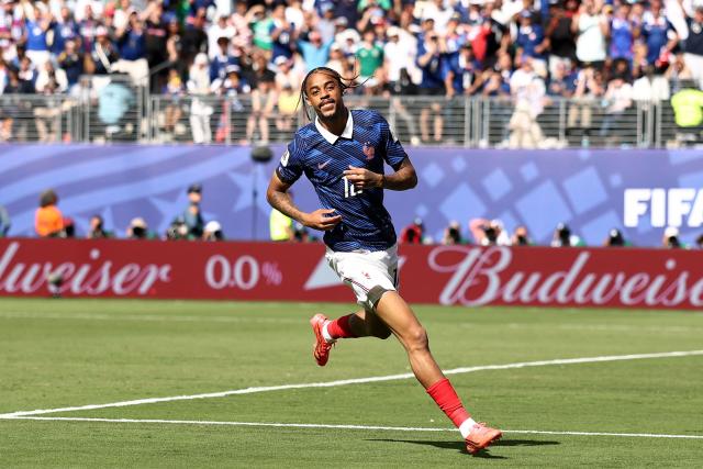 France's forward #12 Bradley Barcola celebrates after scoring his team's second goal during the 2026 World Cup Group I football match between France and Senegal at the New York/New Jersey Stadium in East Rutherford on June 16, 2026.  (Photo by CHARLY TRIBALLEAU / AFP)