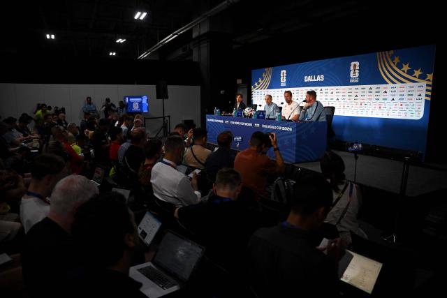 England's German head coach Thomas Tuchel (C-L) and forward #09 Harry Kane (C-R) give an MD-1 press conference at the Dallas Stadium in Arlington on June 16, 2026, on the eve of the 2026 World Cup Group L football match between England and Croatia. (Photo by Paul ELLIS / AFP)