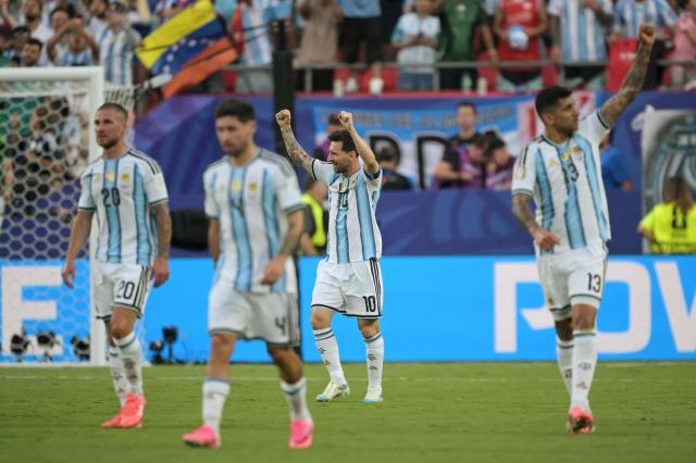 Argentina's forward #10 Lionel Messi celebrates scoring his team's first goal next to teammates during the 2026 World Cup Group J football match between Argentina and Algeria at the Kansas City Stadium in Kansas City on June 16, 2026.  (Photo by JUAN MABROMATA / AFP)